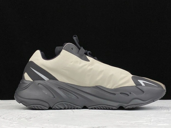 FY3729 Yeezy 700 Adidas MNVN Bone Boost 0718